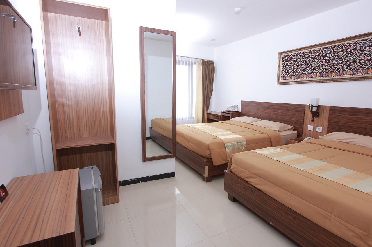Hotel Kristina Malioboro 日惹 外观 照片