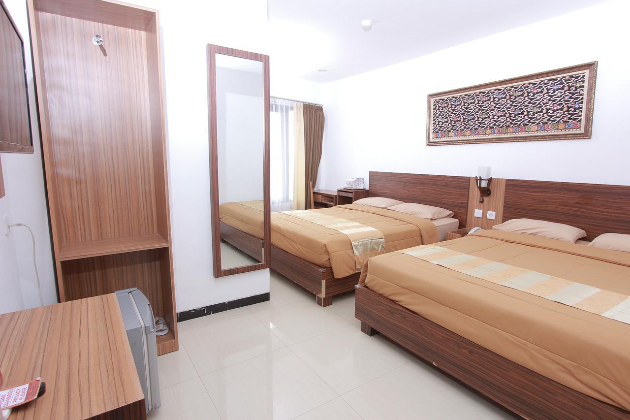 Hotel Kristina Malioboro 日惹 外观 照片
