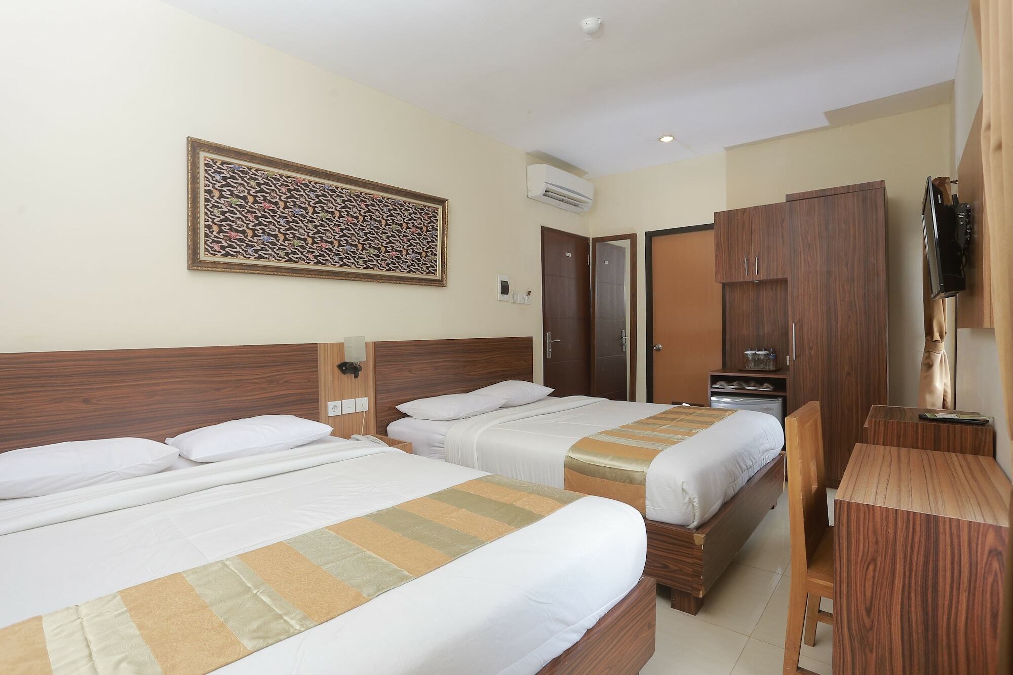 Hotel Kristina Malioboro 日惹 外观 照片